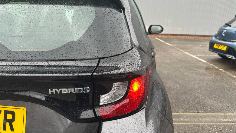 Toyota Yaris 1.5 Hybrid Icon 5dr CVT Hybrid Hatchback